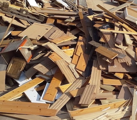 A3 Altholz entsorgen - Sicher Holzabfälle entsorgen